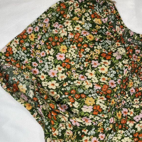 Old Navy Smocked-Yoke Floral-Print Swing Top for Women - Picture 6 of 8